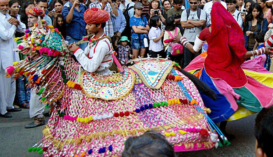 Kachhi Gori Folk Dances